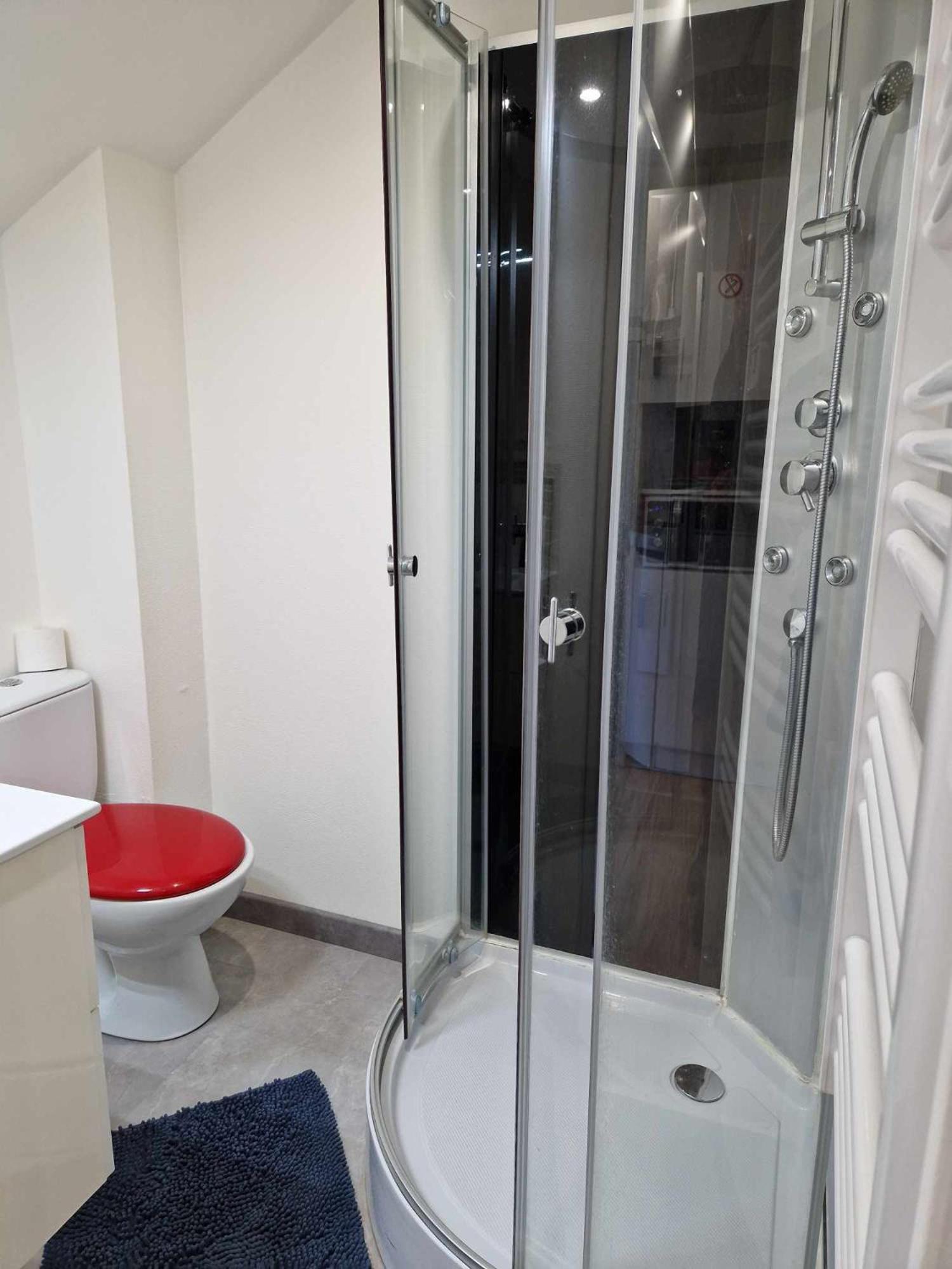 09 - Joli Studio Avec 2 Lits, Logement Tout Equipe Pour 1, 2 Ou 3 Personnes Maximum, Vue Sur Parc Arbore, Parking Privatif Gratuit, Grand Fourgon Possible, Tout Le Linge De Maison Est Fourni Razac-sur-l'Isle Экстерьер фото