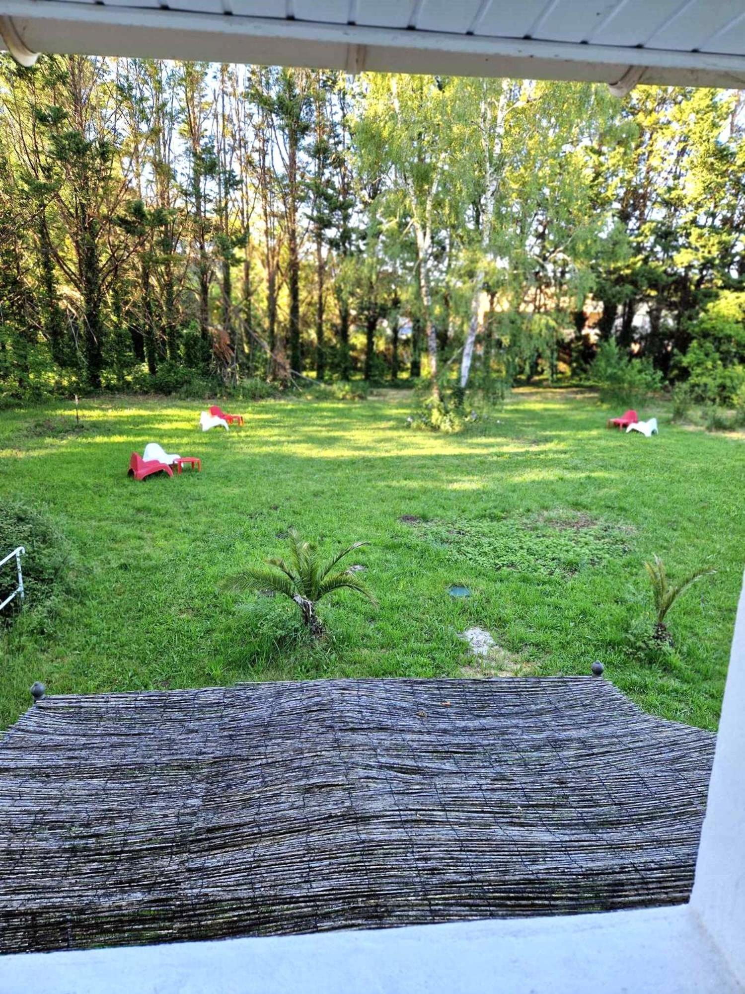 09 - Joli Studio Avec 2 Lits, Logement Tout Equipe Pour 1, 2 Ou 3 Personnes Maximum, Vue Sur Parc Arbore, Parking Privatif Gratuit, Grand Fourgon Possible, Tout Le Linge De Maison Est Fourni Razac-sur-l'Isle Экстерьер фото