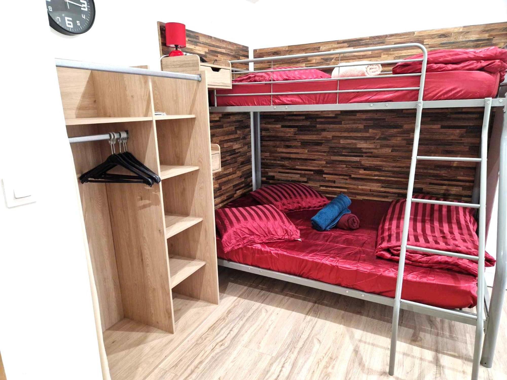 09 - Joli Studio Avec 2 Lits, Logement Tout Equipe Pour 1, 2 Ou 3 Personnes Maximum, Vue Sur Parc Arbore, Parking Privatif Gratuit, Grand Fourgon Possible, Tout Le Linge De Maison Est Fourni Razac-sur-l'Isle Экстерьер фото